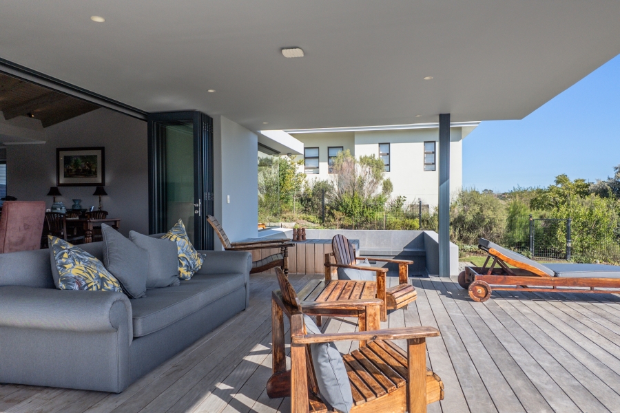 4 Bedroom Property for Sale in Brackenridge Western Cape